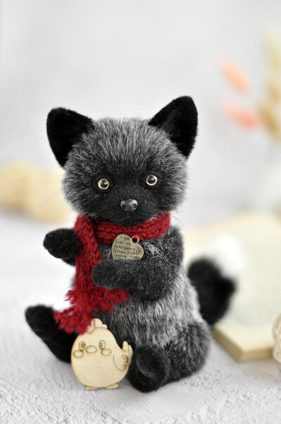 Silver fox stuffed animal online