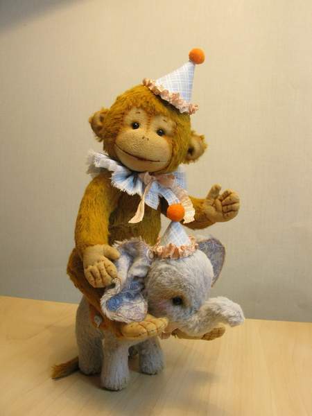 Monkey Toto and his eleph By Alla Generalova - Bear Pile